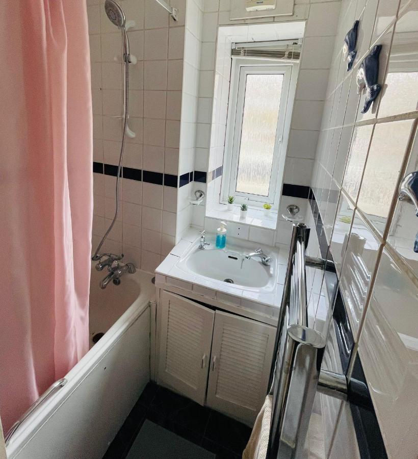 Cosy Flat Close To East Finchley Station Appartamento Londra